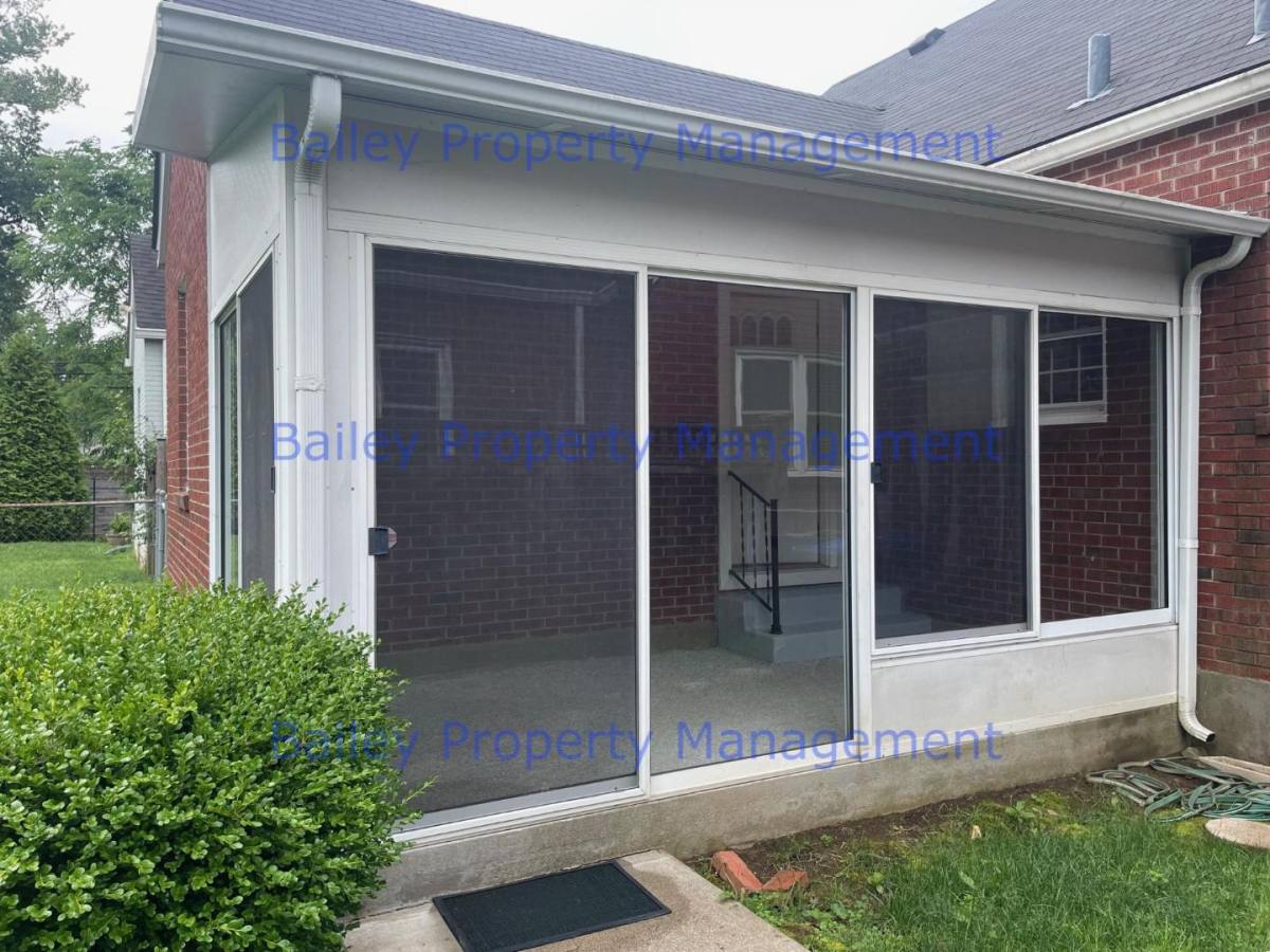 House for rent at 215 McCready Ave, Louisville, KY 40206