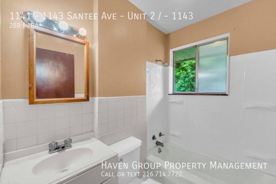 Apartment for rent at 1141 - 1143 Santee Ave #2, Akron, OH 44306