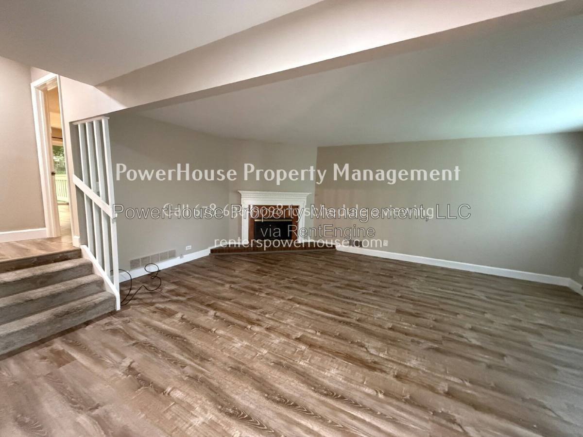 Townhouse for rent at 145 Starboard Point, Roswell, GA 30076