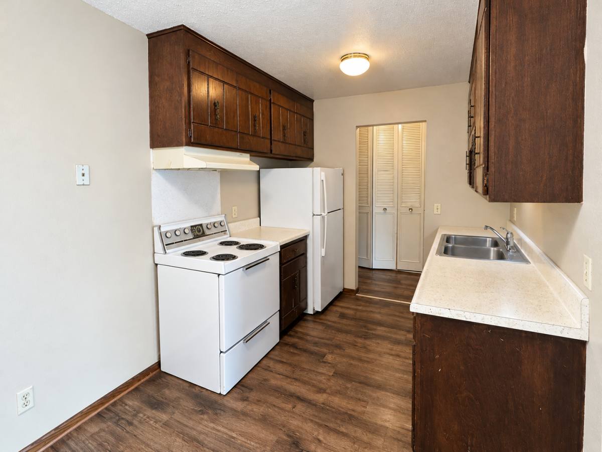 Apartment for rent at 83 Arlington Ave W, St. Paul, MN 55117