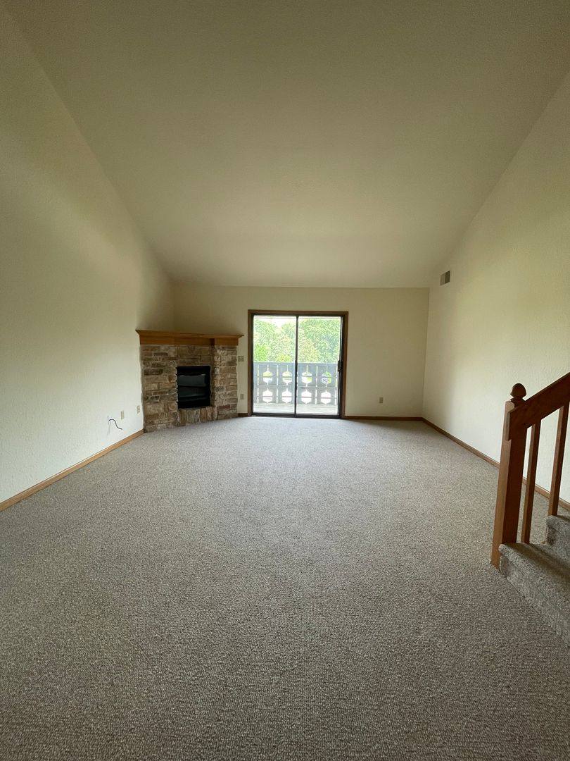 Apartment for rent at 115-137 Chaffee Rd, Oconomowoc, WI 53066