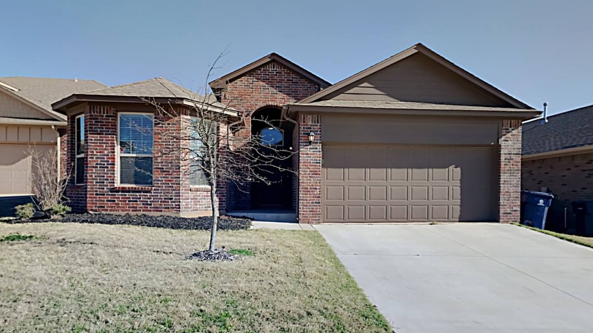 House for rent at 12541 Babbling Brook Dr, Piedmont, OK 73078