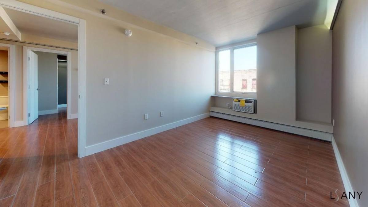 Apartment for rent at 2330 Hoffman St, Bronx, NY 10458
