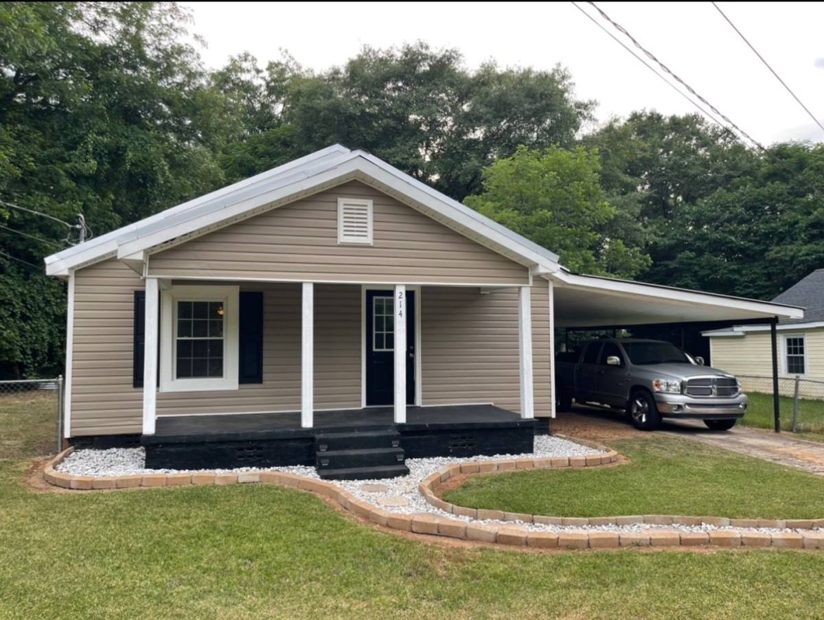 House for rent at 214 Walter St, Thomaston, GA 30286