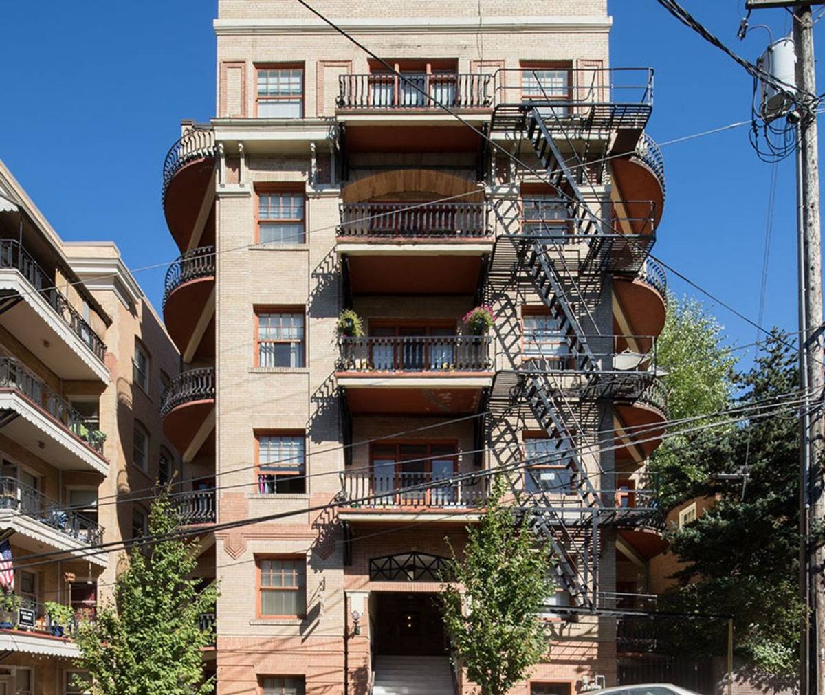 Apartment for rent at 760 SW Vista Ave, Portland, OR 97205