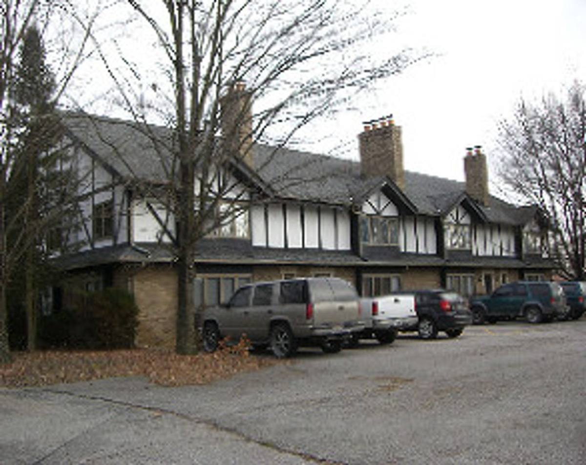 Apartment for rent at 1525-1547 E Foxcliff Dr S, Martinsville, IN 46151