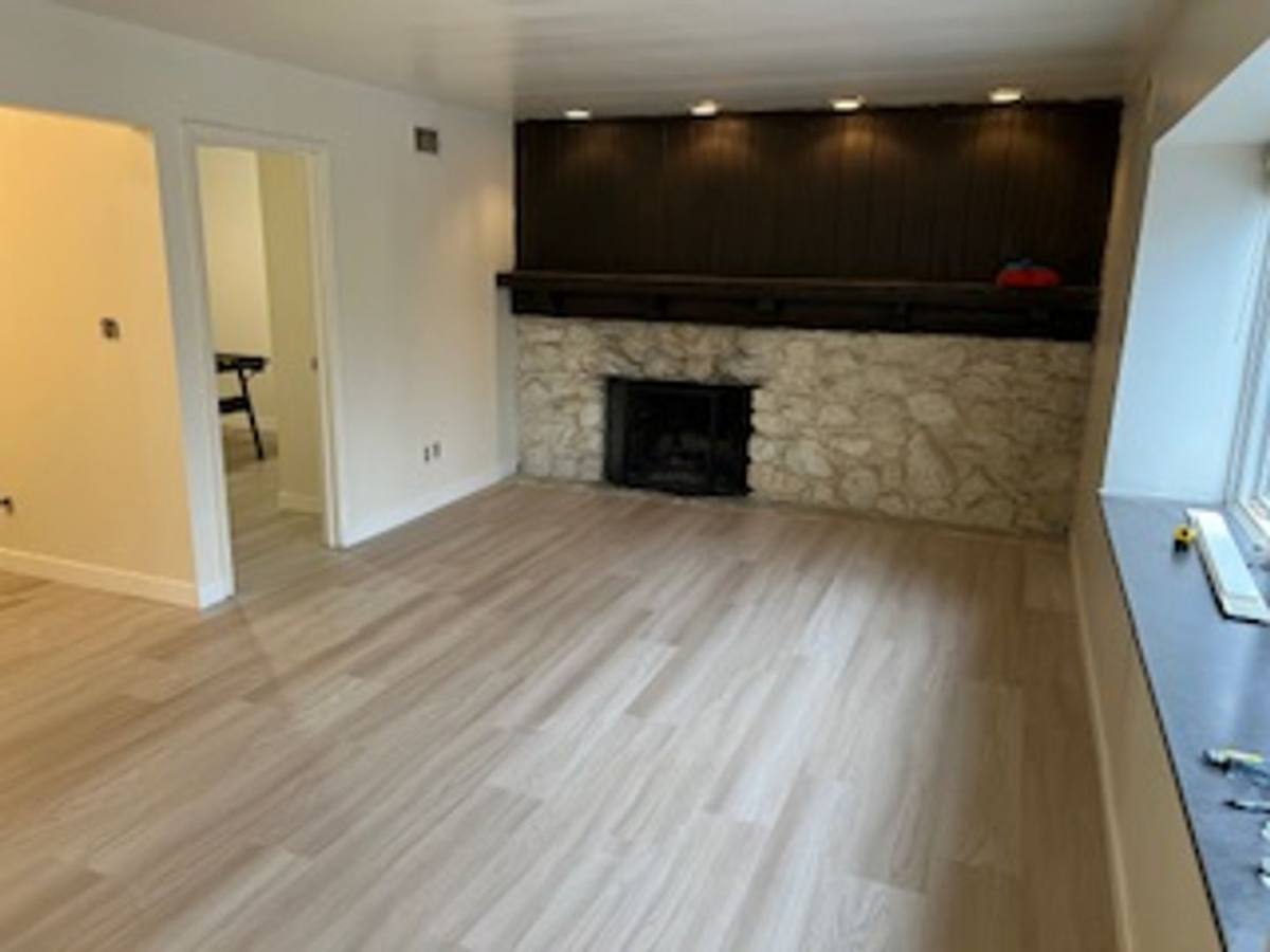 Apartment for rent at 1525-1547 E Foxcliff Dr S, Martinsville, IN 46151