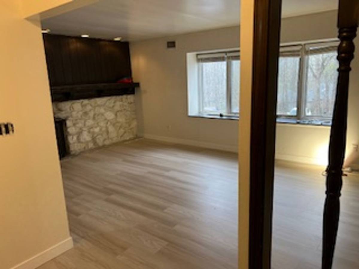 Apartment for rent at 1525-1547 E Foxcliff Dr S, Martinsville, IN 46151