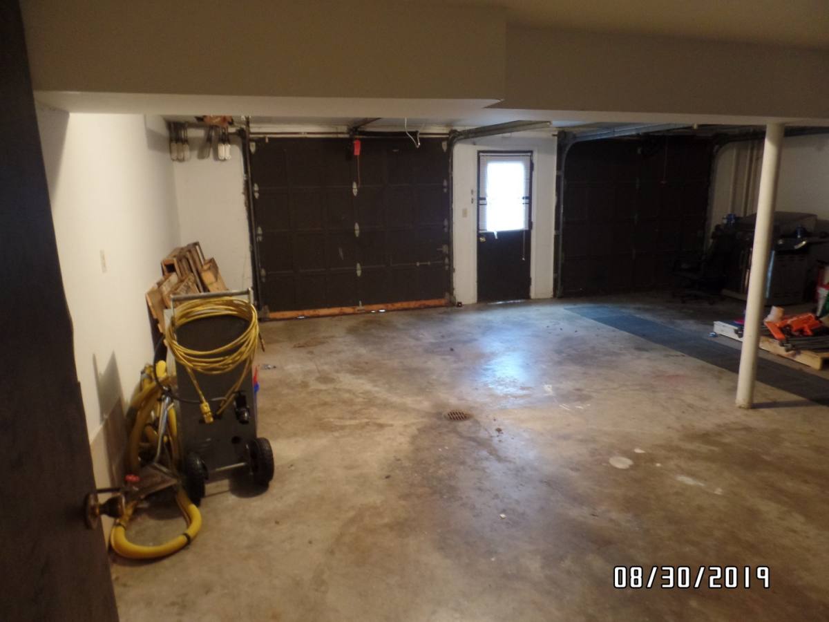 Apartment for rent at 1525-1547 E Foxcliff Dr S, Martinsville, IN 46151