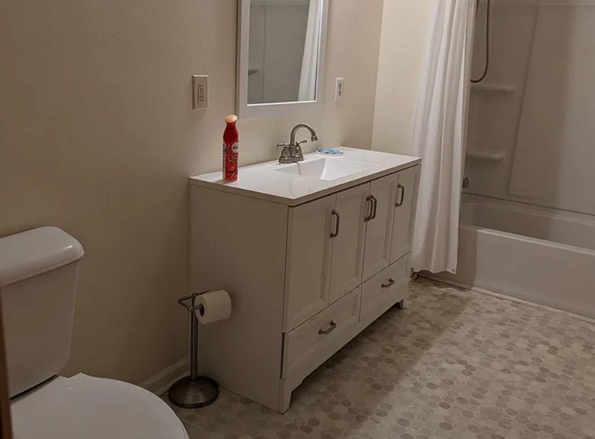 Apartment for rent at 341 Main St, Racine, WI 53403