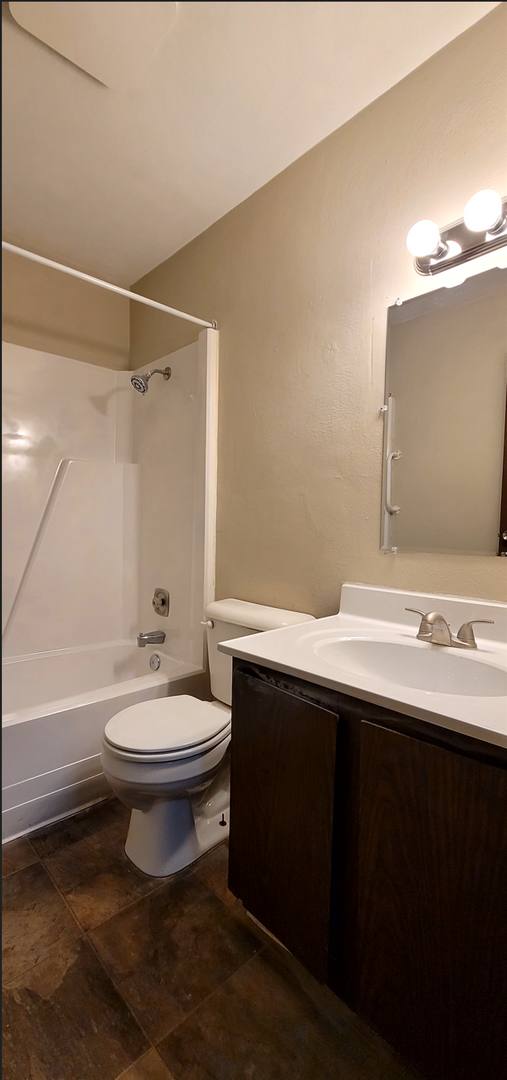 Apartment for rent at 1285 Sanlor Ave, West Milton, OH 45383