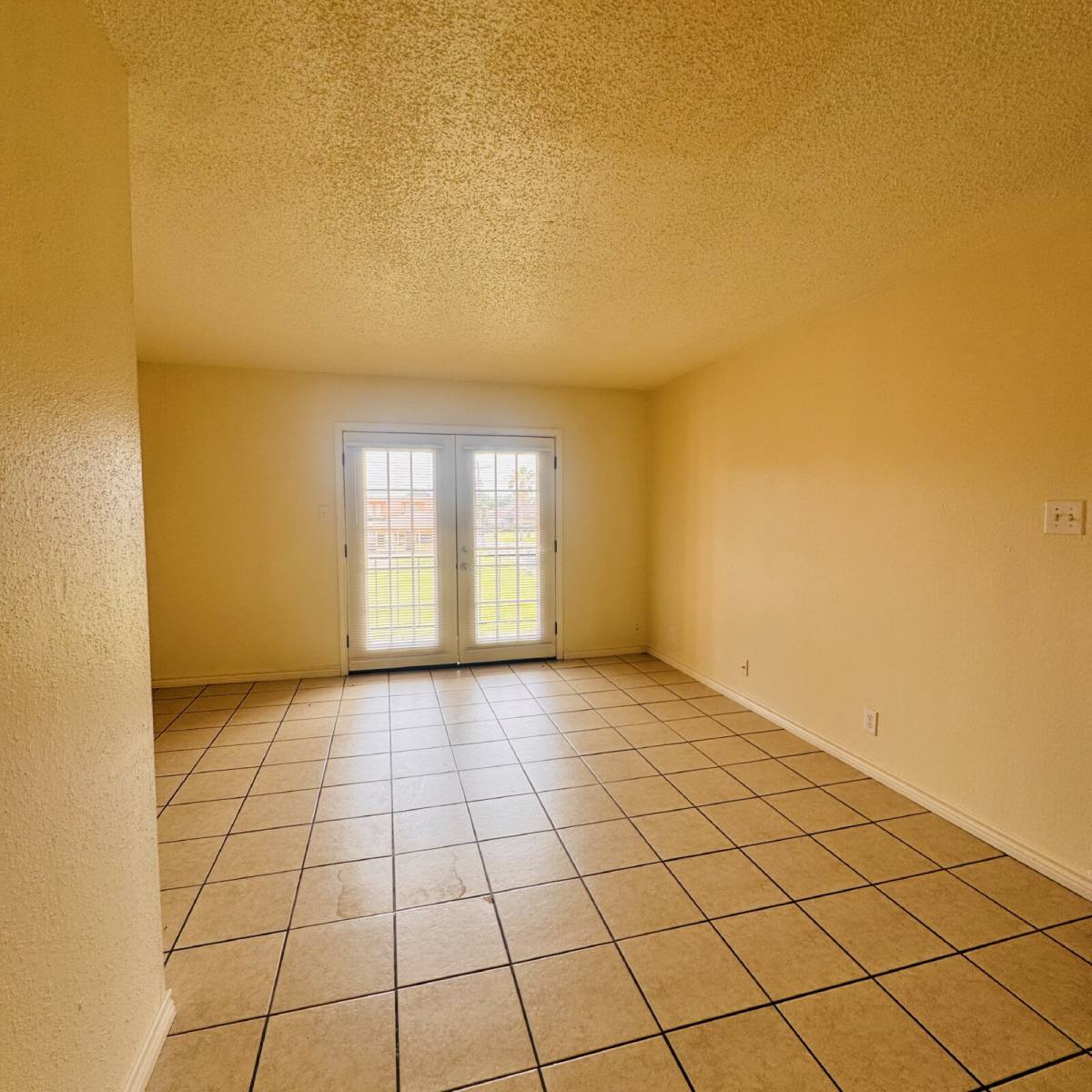 Apartment for rent at 881 Ridgewood Dr #32, Port Neches, TX 77651