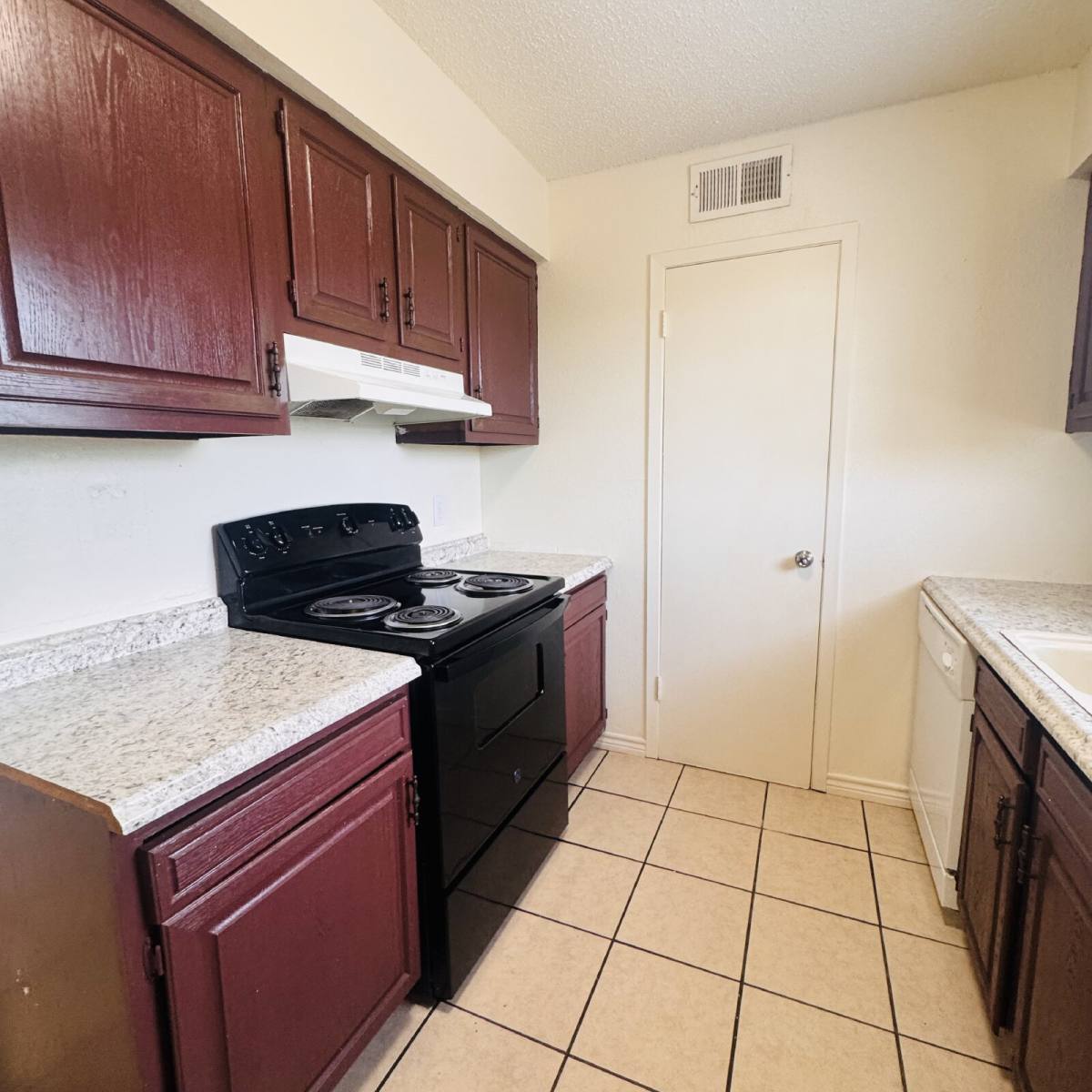 Apartment for rent at 881 Ridgewood Dr #32, Port Neches, TX 77651