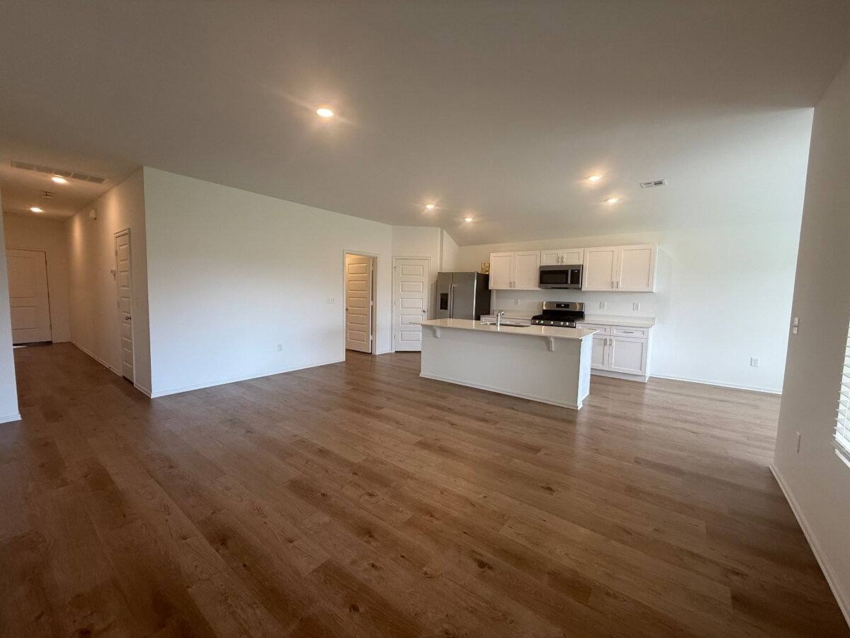 House for rent at 16213 Maroon Dr, Piedmont, OK 73078