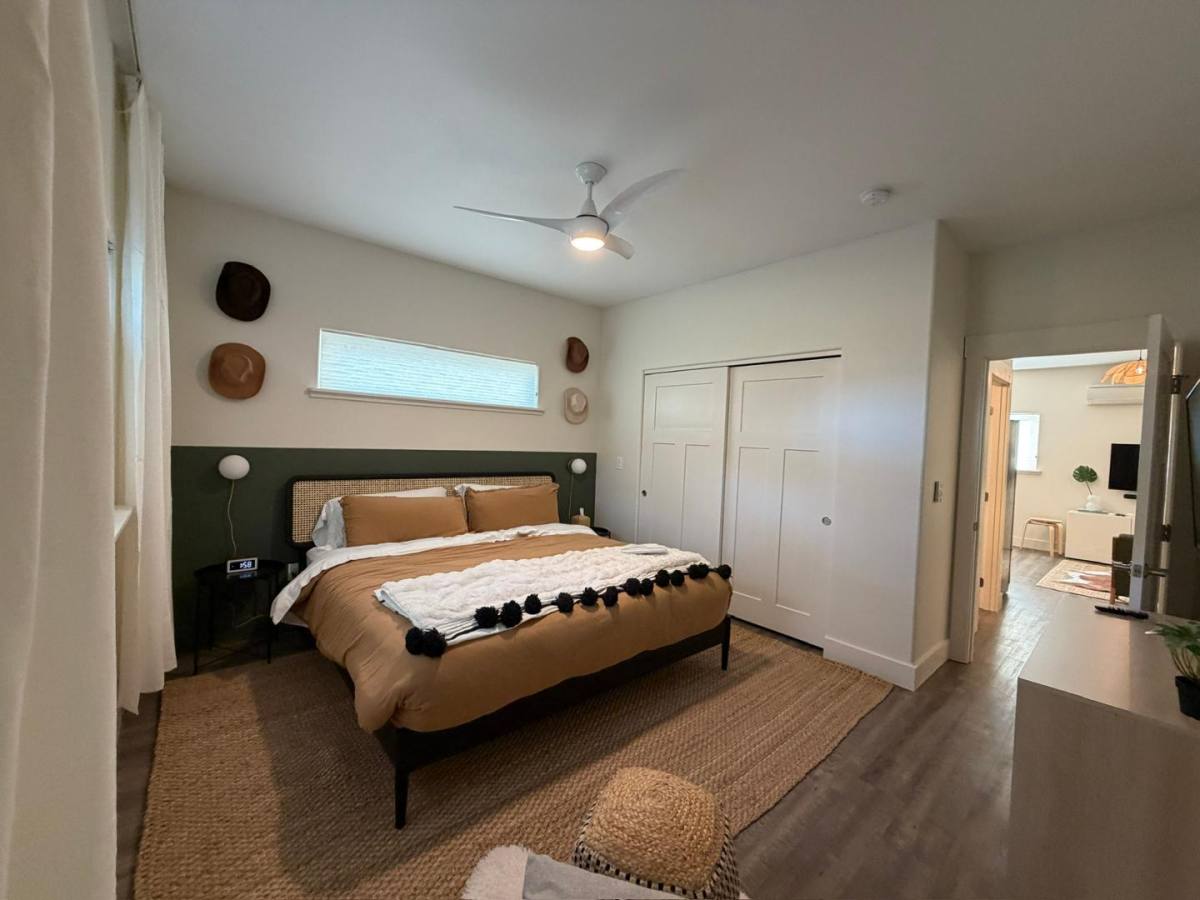 House for rent at 1012 SW 11th St #B, Lincoln City, OR 97367