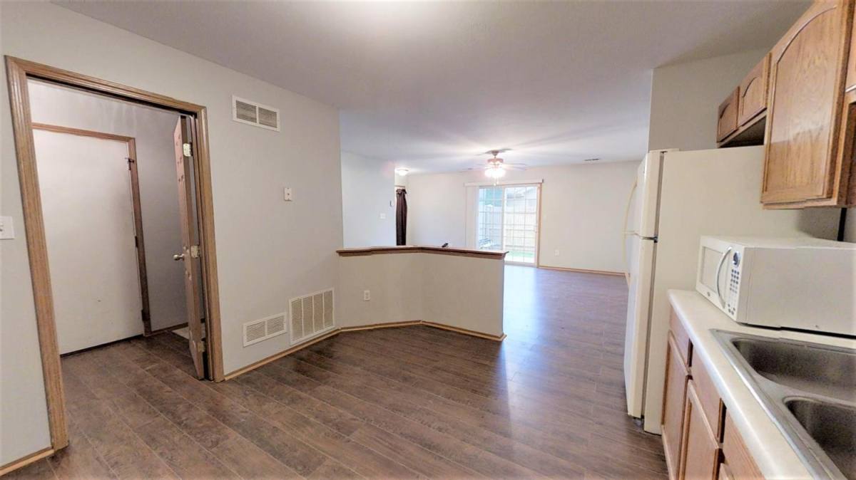House for rent at 1945 W 86th Lane, Merrillville, IN 46410