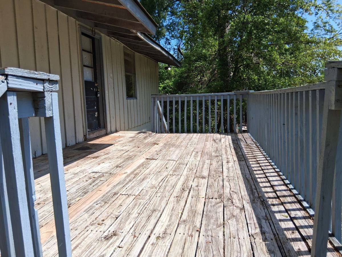 House for rent at 2150 1 2 Winston Ave, Valdosta, GA 31601