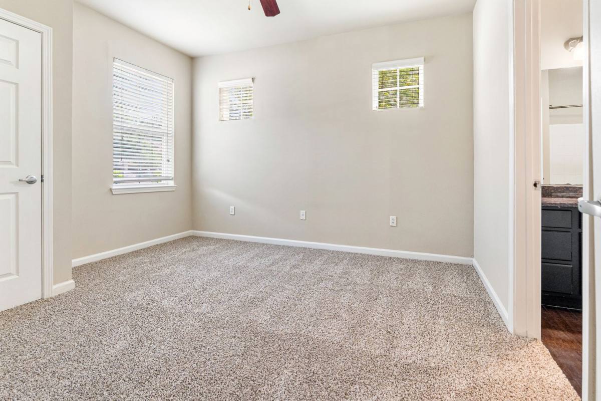 Apartment for rent at 900 Emerald Forest Blvd, Covington, LA 70433