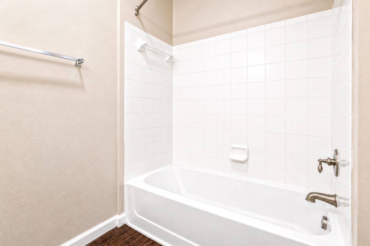 Apartment for rent at 900 Emerald Forest Blvd, Covington, LA 70433