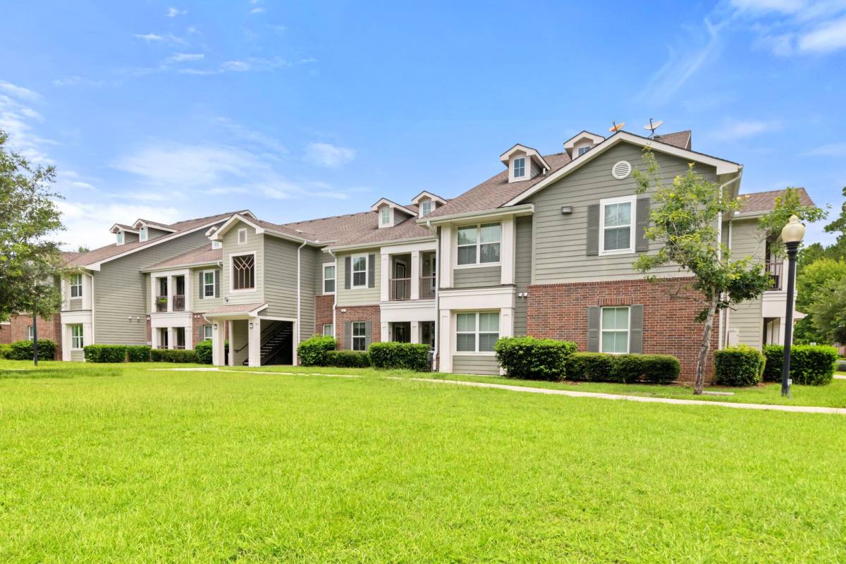 Apartment for rent at 900 Emerald Forest Blvd, Covington, LA 70433