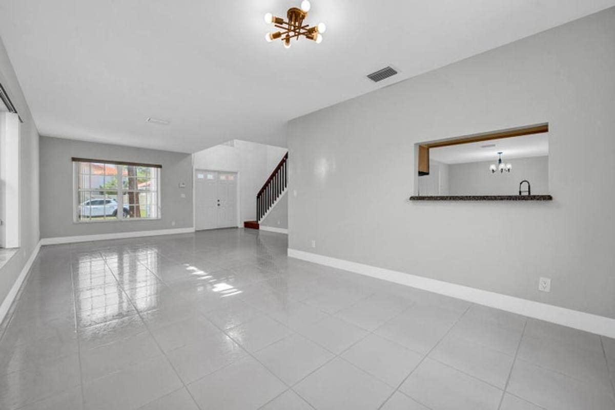 House for rent at 10820 Buttonwood Lake Dr, Boca Raton, FL 33498