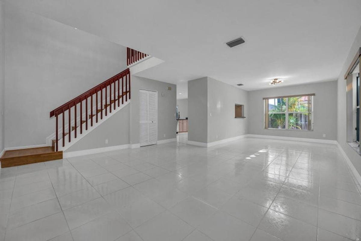 House for rent at 10820 Buttonwood Lake Dr, Boca Raton, FL 33498