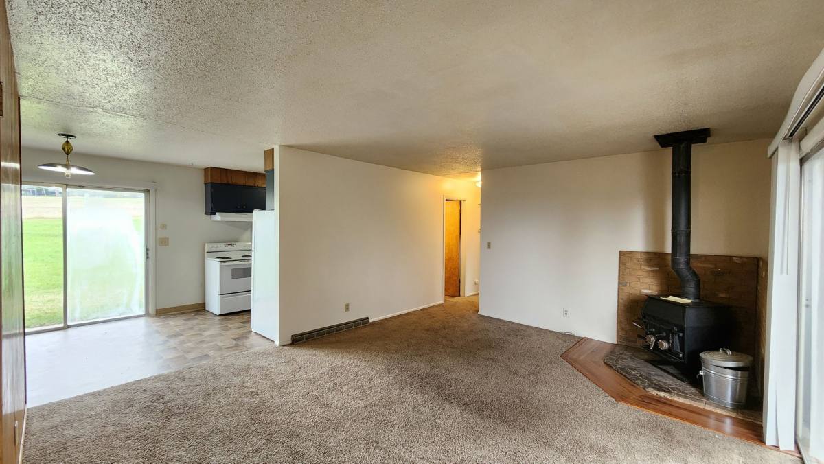 Apartment for rent at 816 818 Whitaker Dr, Missoula, MT 59803