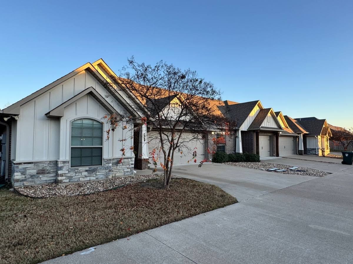 Townhouse for rent at 2525 Roy Rd, Tyler, TX 75707