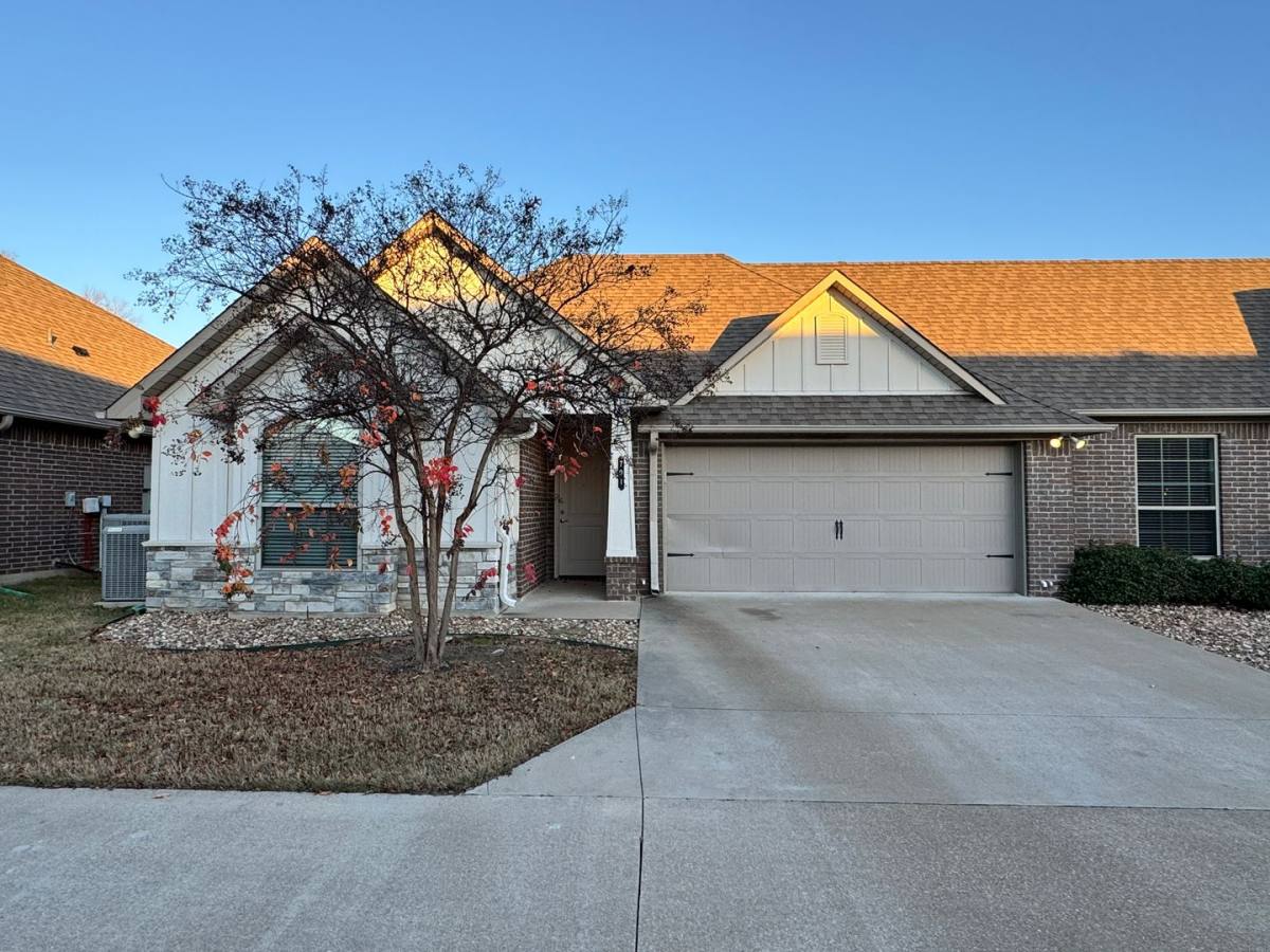 Townhouse for rent at 2525 Roy Rd, Tyler, TX 75707