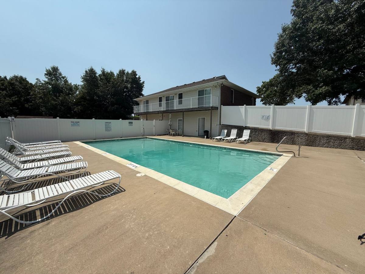 House for rent at 841 SW Blvd, Jefferson City, MO 65109