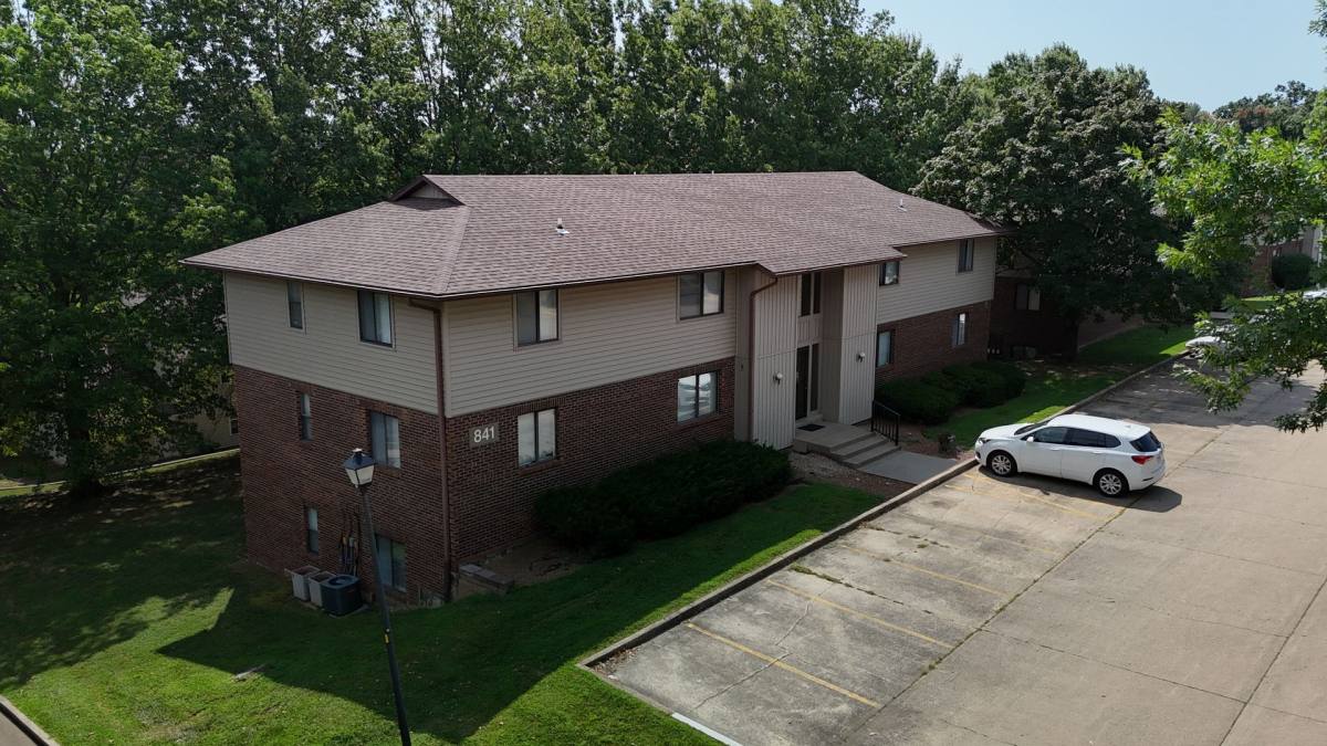 House for rent at 841 SW Blvd, Jefferson City, MO 65109