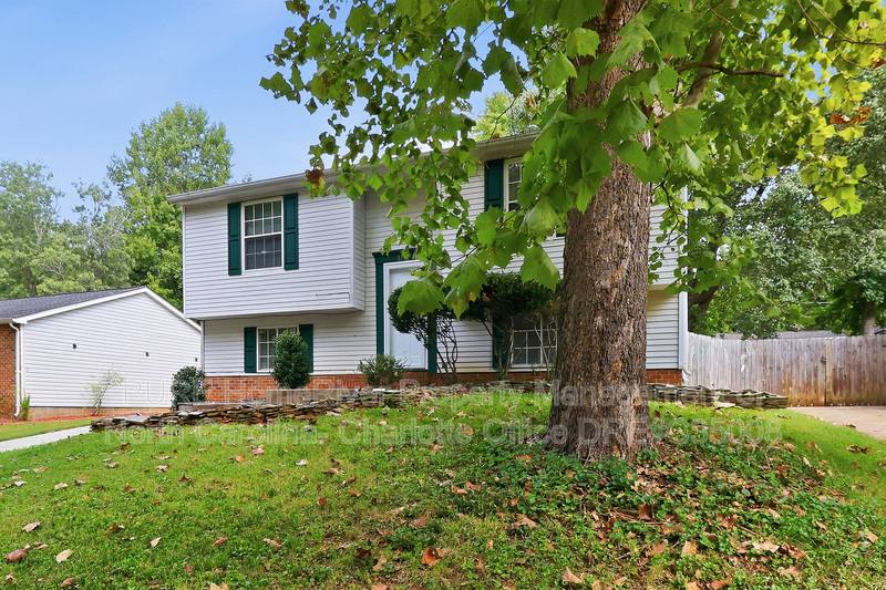 House for rent at 8115 Bald Ridge Dr, Charlotte, NC 28227