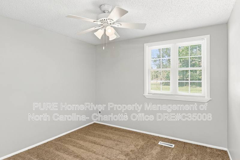 House for rent at 8115 Bald Ridge Dr, Charlotte, NC 28227