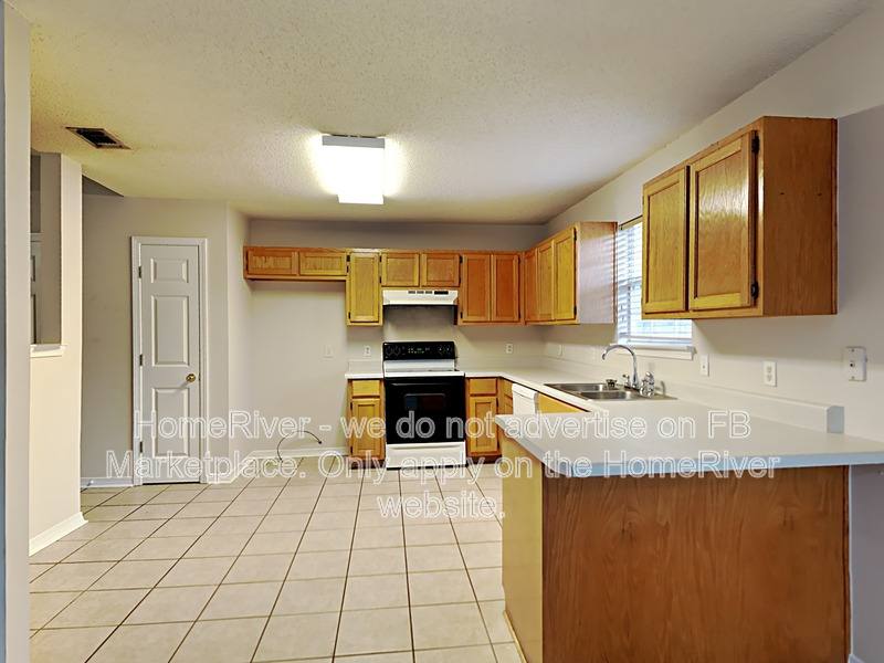 House for rent at 6610 Federal St, Navarre, FL 32566