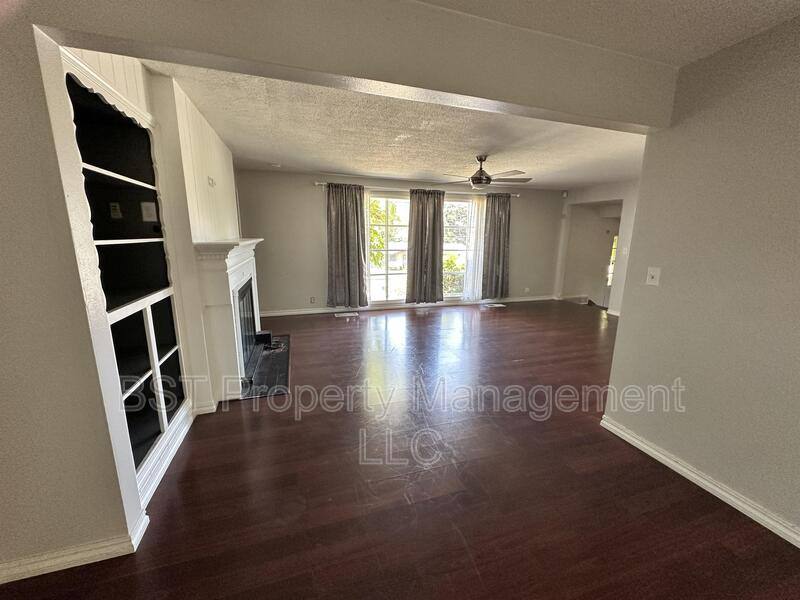 House for rent at 1458 Greenwood Dr NE, Salem, OR 97303