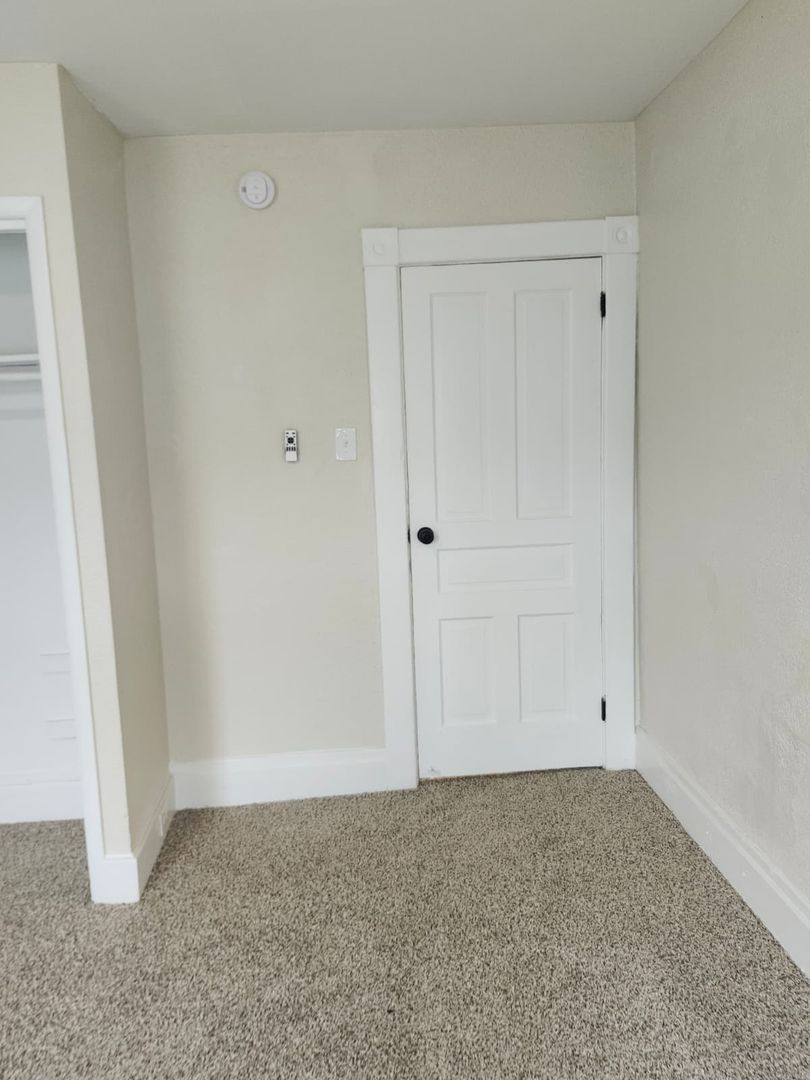 House for rent at 109 Harlem Ave, McKees Rocks, PA 15136