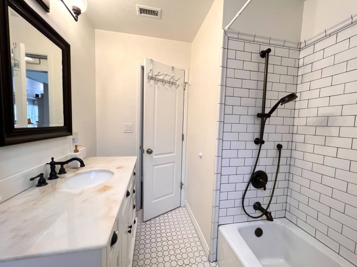 House for rent at 4405 Santa Monica Ave, San Diego, CA 92107