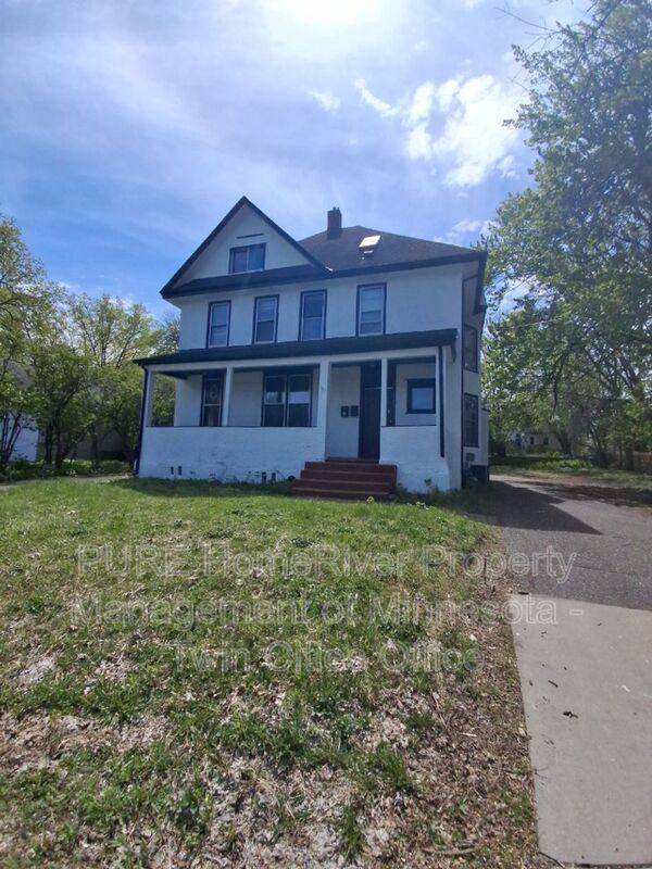 Townhouse for rent at 140 Belvidere St W #2, St. Paul, MN 55118