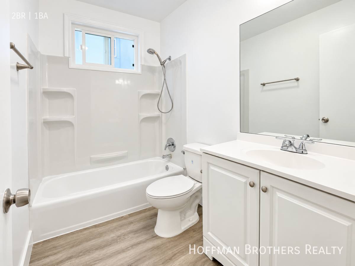 Apartment for rent at 13205 Barbara Ann St #19, North Hollywood, CA 91605