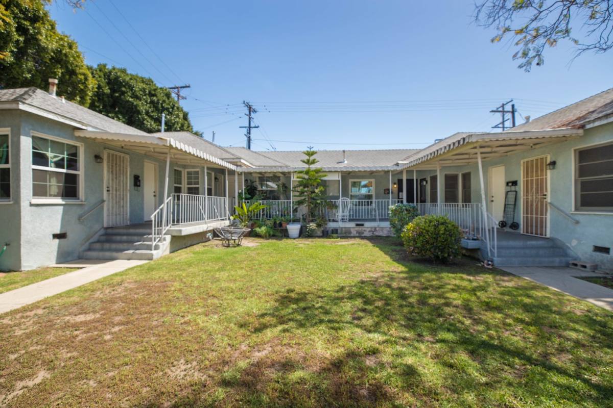 Apartment for rent at 10900 Culver Blvd #5, Culver City, CA 90230