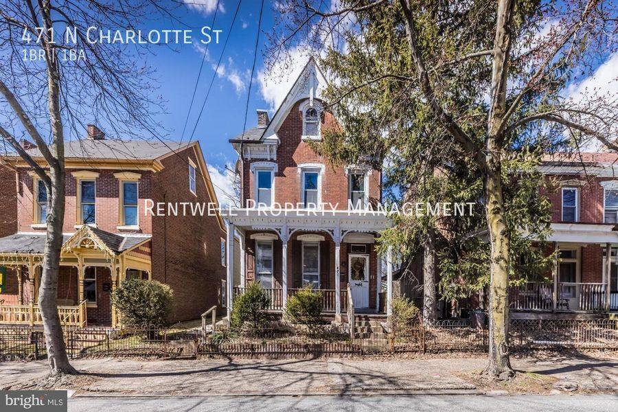 Apartment for rent at 471 N Charlotte St, Pottstown, PA 19464