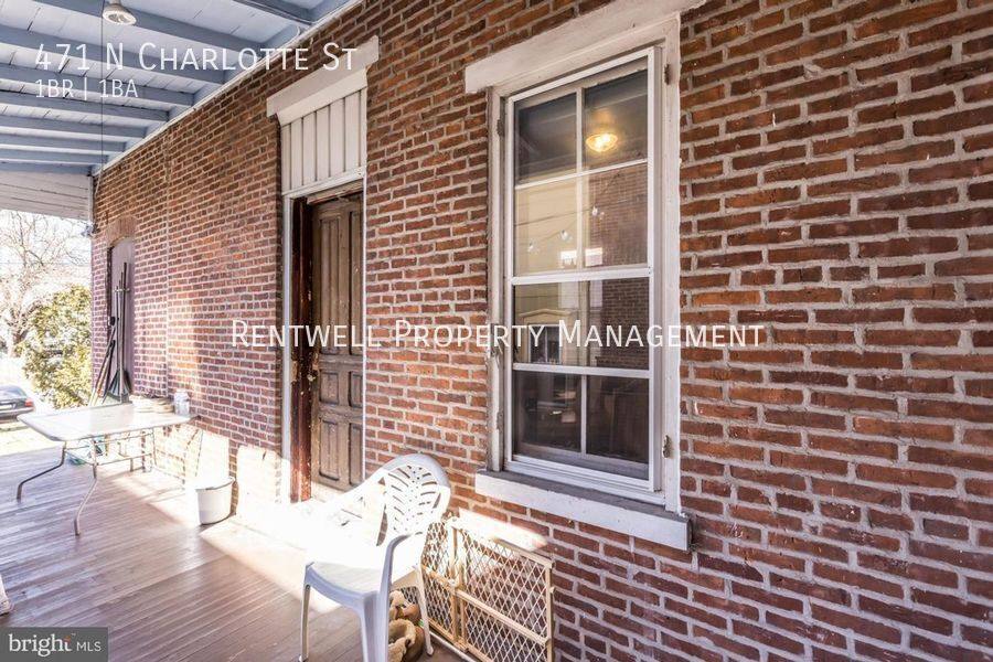Apartment for rent at 471 N Charlotte St, Pottstown, PA 19464