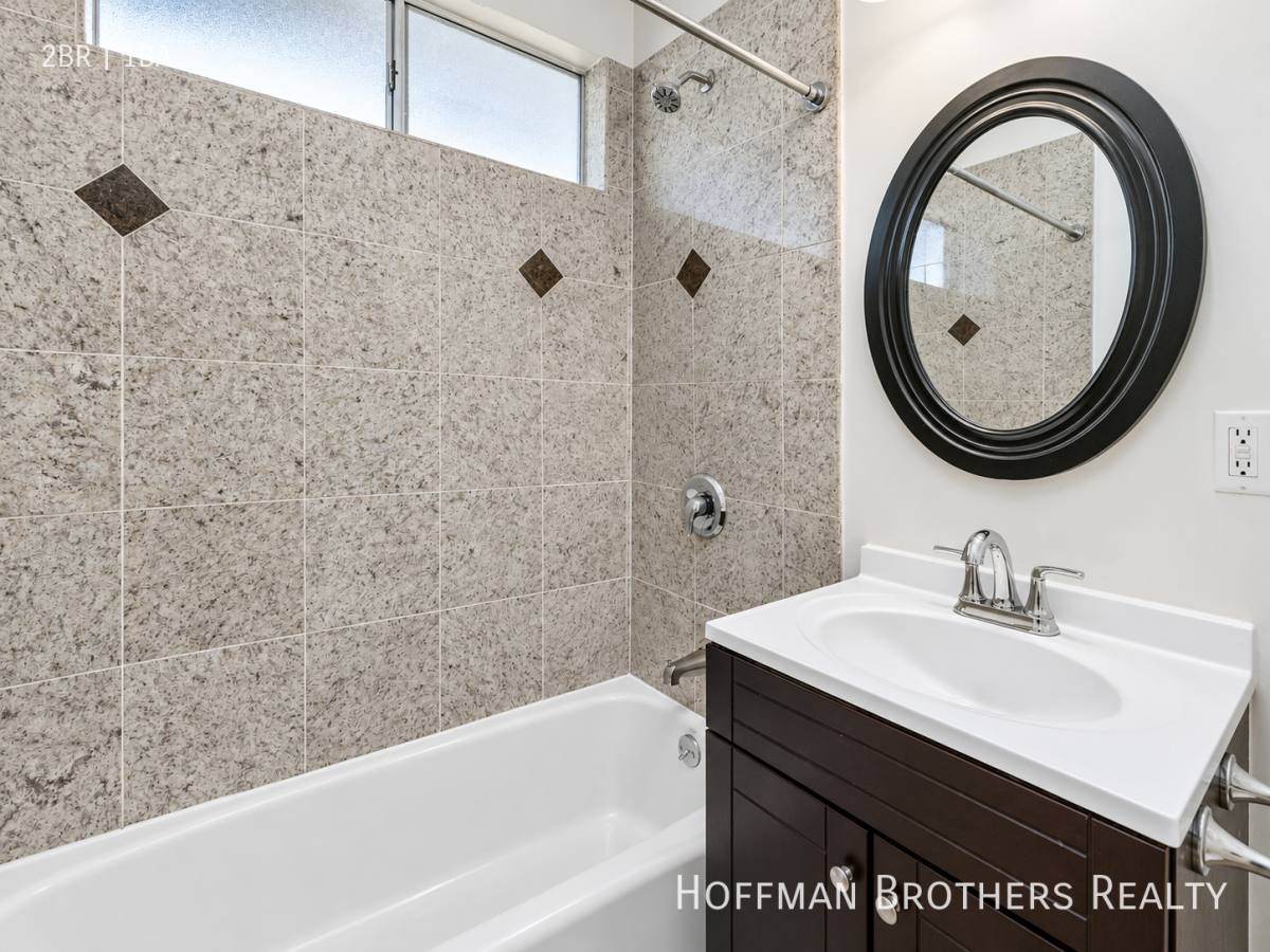 Apartment for rent at 4000 Sequoia St #6, Los Angeles, CA 90039