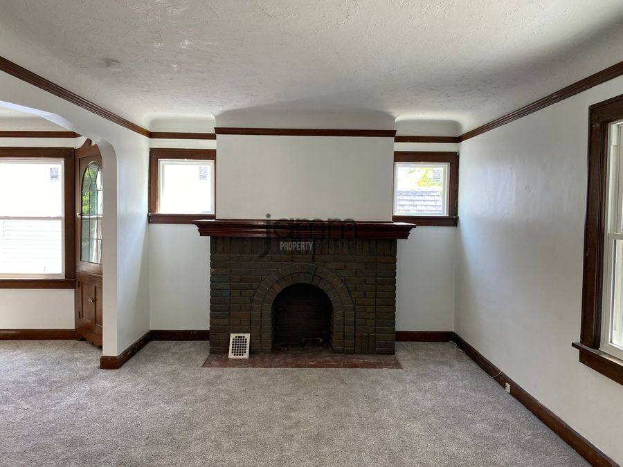 Apartment for rent at 3937 W 157th St, Cleveland, OH 44111