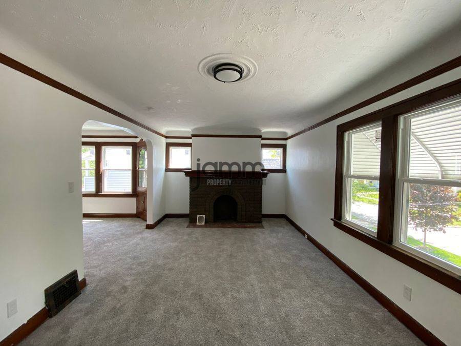 Apartment for rent at 3937 W 157th St, Cleveland, OH 44111