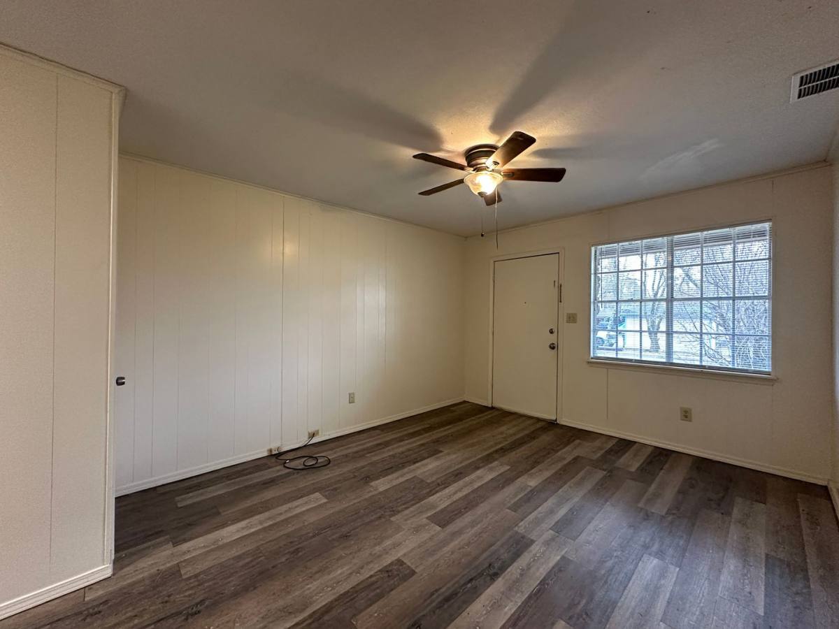 Apartment for rent at 3505 Elm St #A, Van Buren, AR 72956