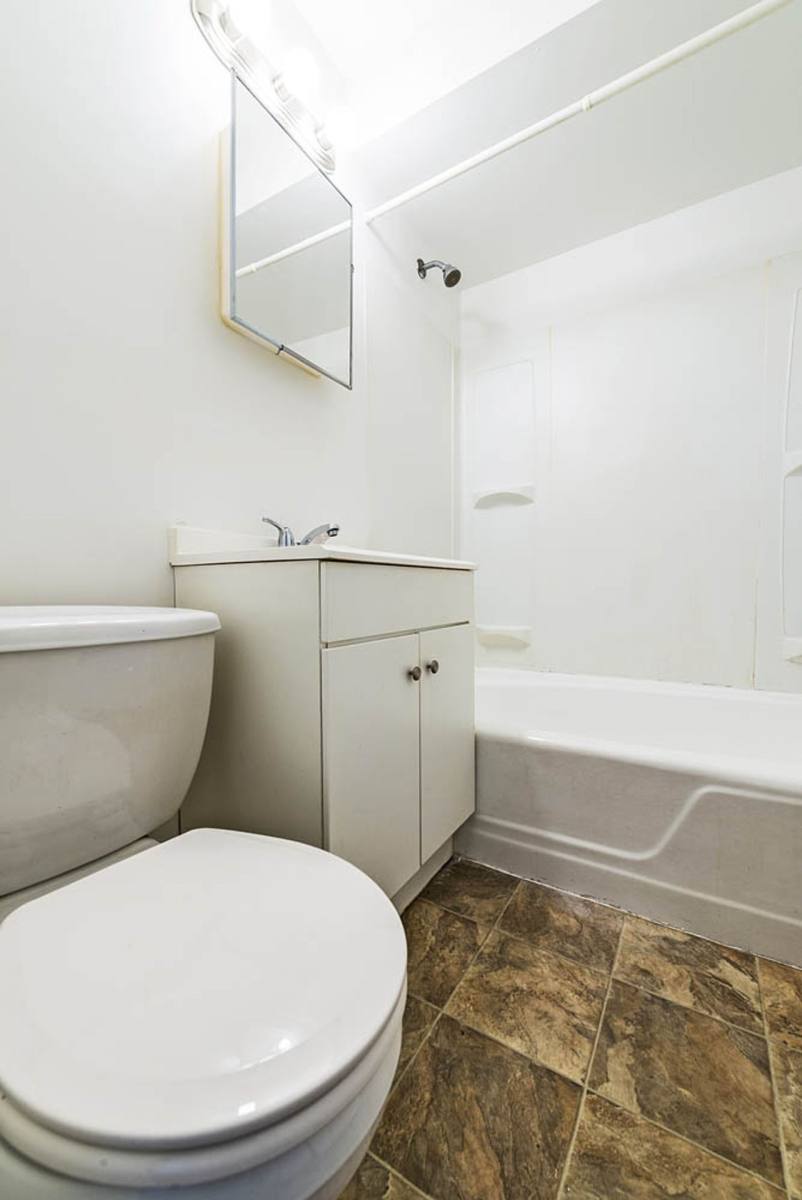 Apartment for rent at 14133 S School St, Riverdale, IL 60827