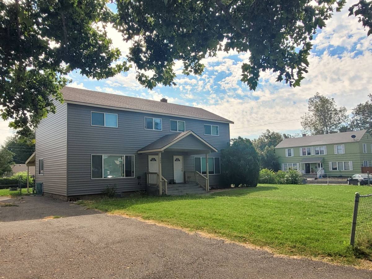 Townhouse for rent at 202 Cullum Ave, Richland, WA 99352