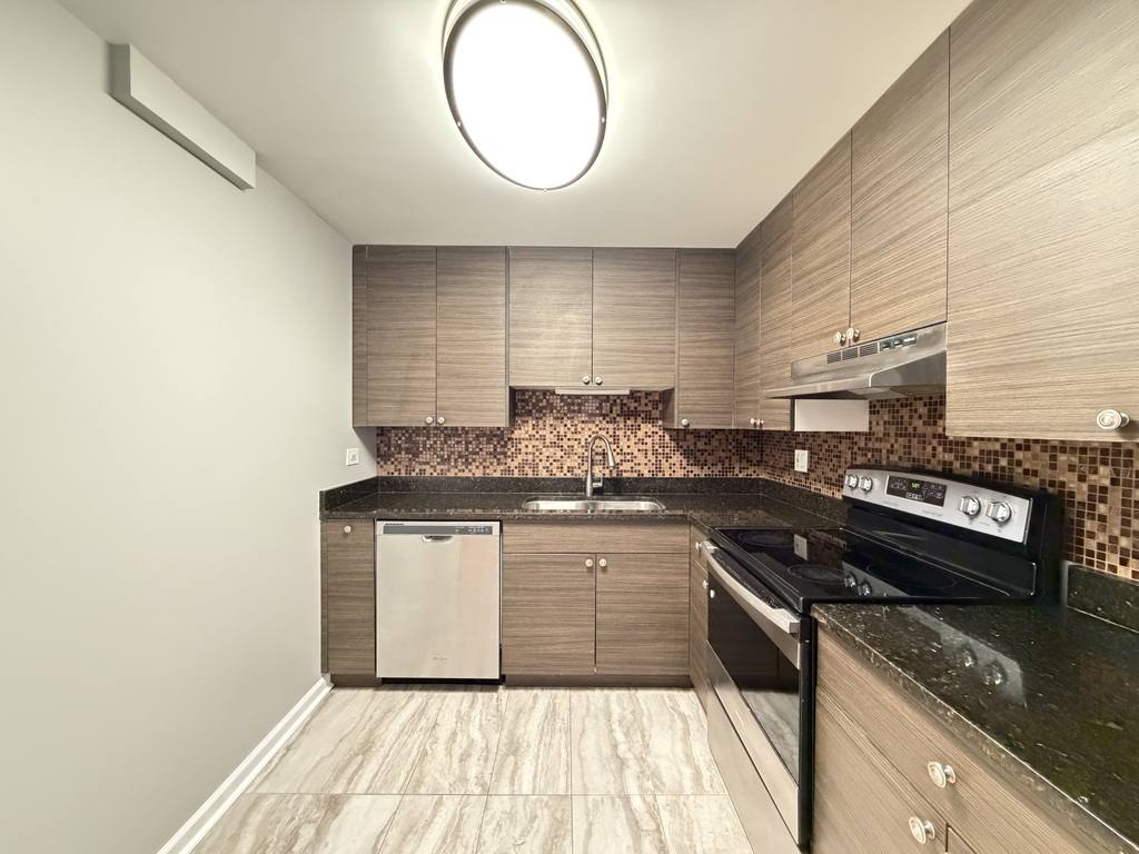 Apartment for rent at 525 25 Quentin #D713, Palatine, IL 60067