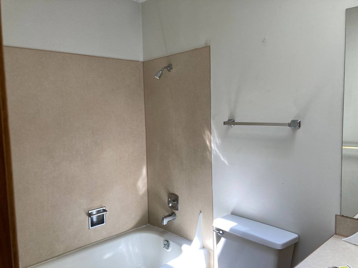 House for rent at 19710 138th Ave SE, Renton, WA 98058